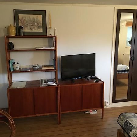 Rum I Villa - Kaerleksudden Norrtaelje Buitenkant foto